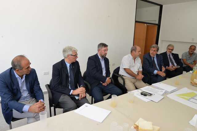 Nuevo Centro Interdisciplinario de Investigaciones Aplicadas al Agua y al Ambiente Nuevo Centro Interdisciplinario de Investigaciones Aplicadas al Agua y al Ambiente