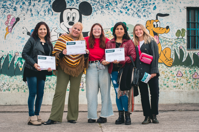 Entrega de diplomas a egresadas de la diplomatura en géneros y DDHH en contexto de encierro Entrega de diplomas a egresadas de la diplomatura en géneros y DDHH en contexto de encierro