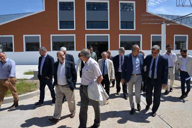 Nuevo Centro Interdisciplinario de Investigaciones Aplicadas al Agua y al Ambiente Nuevo Centro Interdisciplinario de Investigaciones Aplicadas al Agua y al Ambiente