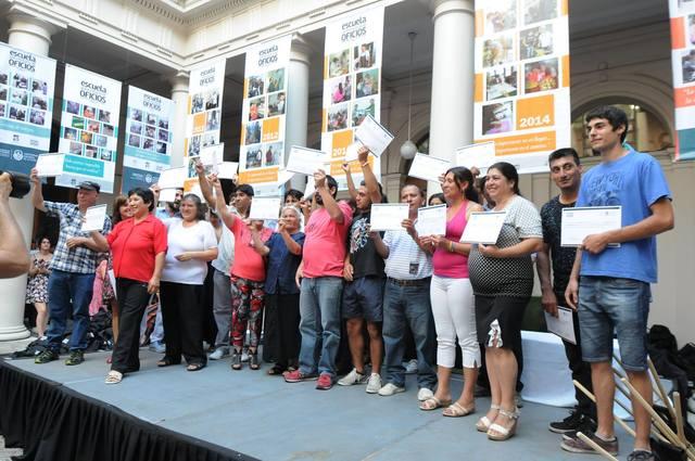 Nuevos graduados de la Escuela de Oficios 2 Nuevos graduados de la Escuela de Oficios 2