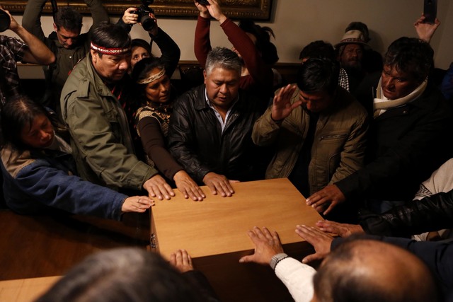 El Museo de la UNLP restituyó restos de nueve indígenas Qom El Museo de la UNLP restituyó restos de nueve indígenas Qom