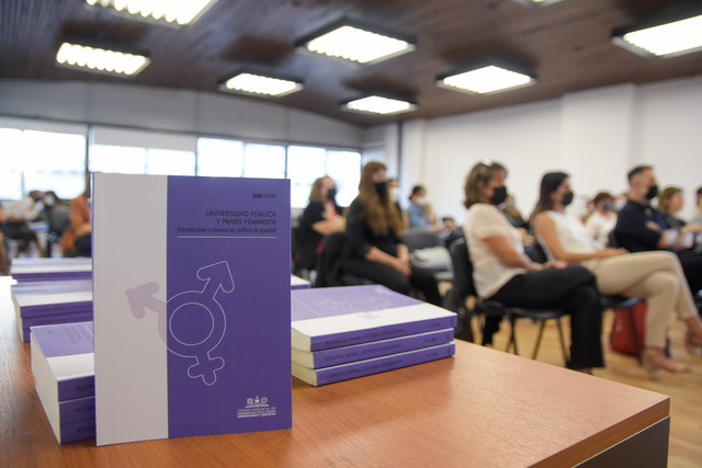 Se presentó el libro “Universidad Pública y Praxis Feminista