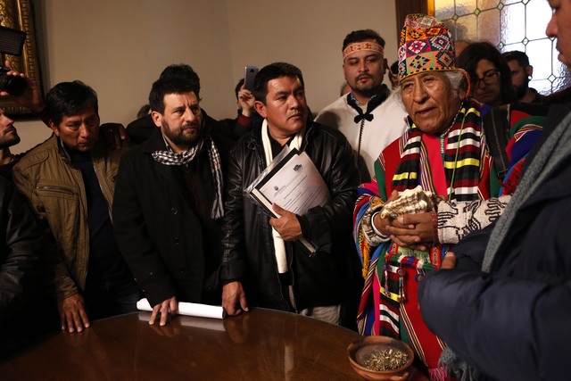 El Museo de la UNLP restituyó restos de nueve indígenas Qom El Museo de la UNLP restituyó restos de nueve indígenas Qom