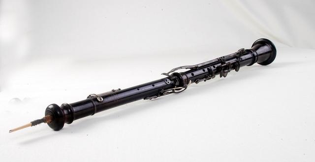Oboe (Museo Azzarini, UNLP)