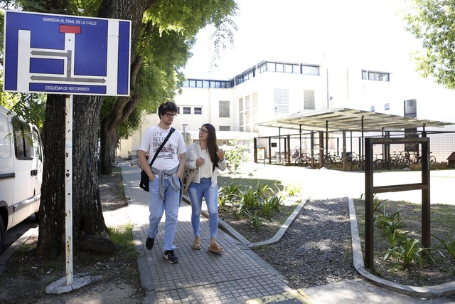 Con obras en Exactas, avanza el plan de puesta en valor del espacio público Con obras en Exactas, avanza el plan de puesta en valor del espacio público