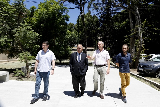 Con obras en Exactas, avanza el plan de puesta en valor del espacio público Con obras en Exactas, avanza el plan de puesta en valor del espacio público