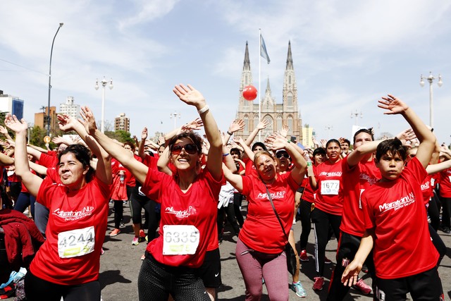 Miles de atletas participaron de la tradicional Maratón de la UNLP Miles de atletas participaron de la tradicional Maratón de la UNLP