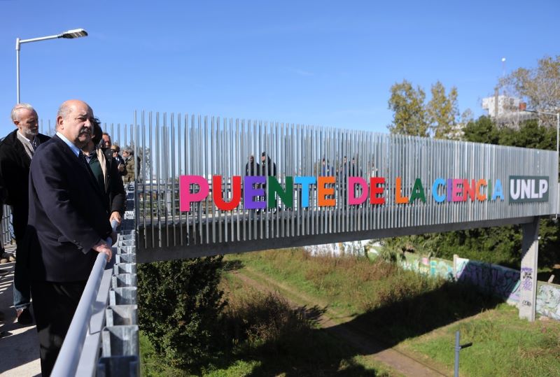 Tauber enauguróel Puente de la Ciencia公司