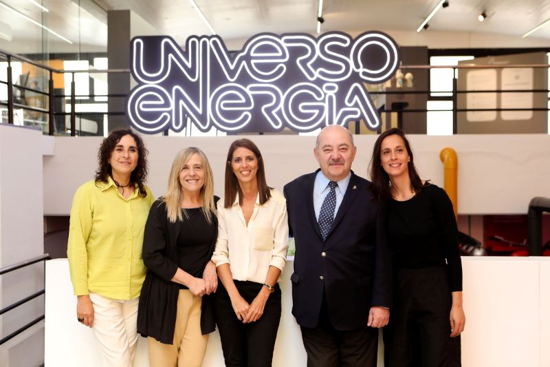 Tauber recorrió la muestra “Universo Energía. El principio de todo”