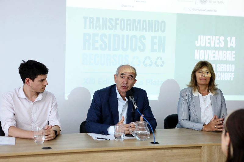 Jornada “Transformando Residuos en Recursos”