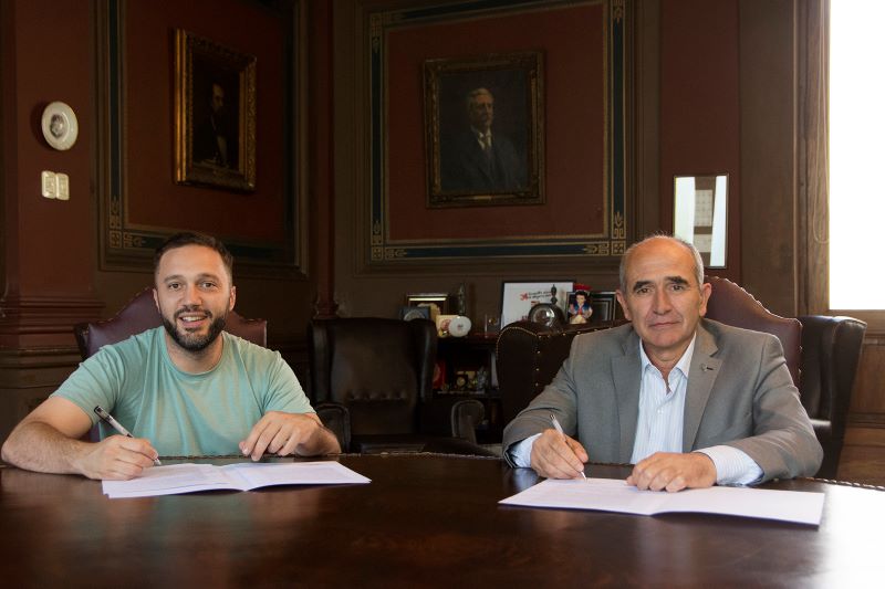 La UNLP firmó un convenio con Federación Metropolitana de Voleibol