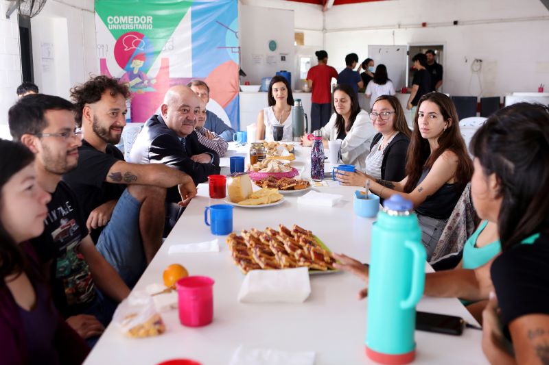 Orgullo de la UNLP: el Albergue suma nuevos graduados