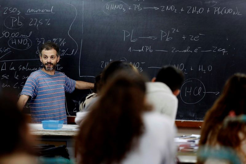 Comenzó la actividad académica en la UNLP