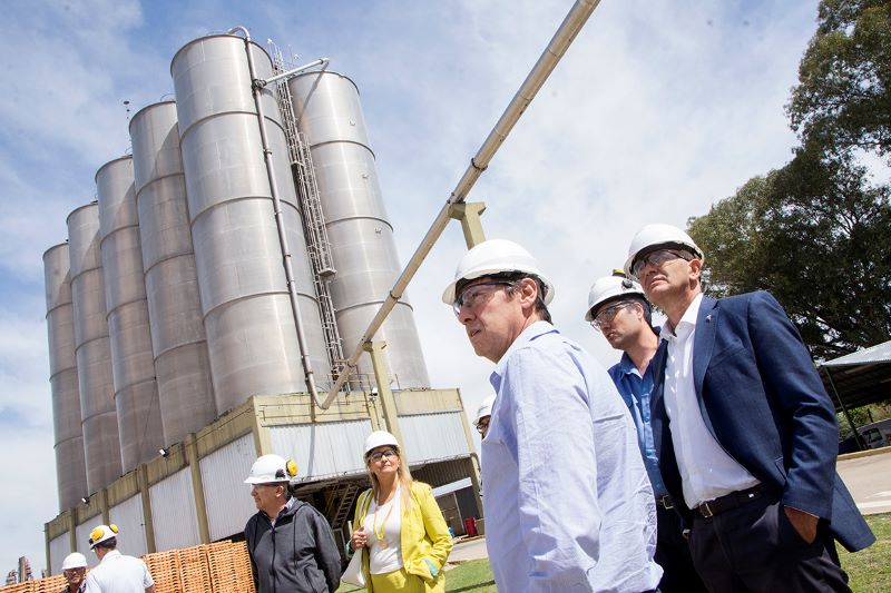 Vinculación tecnologica: López Armengol visitó la planta de Petrocuyo