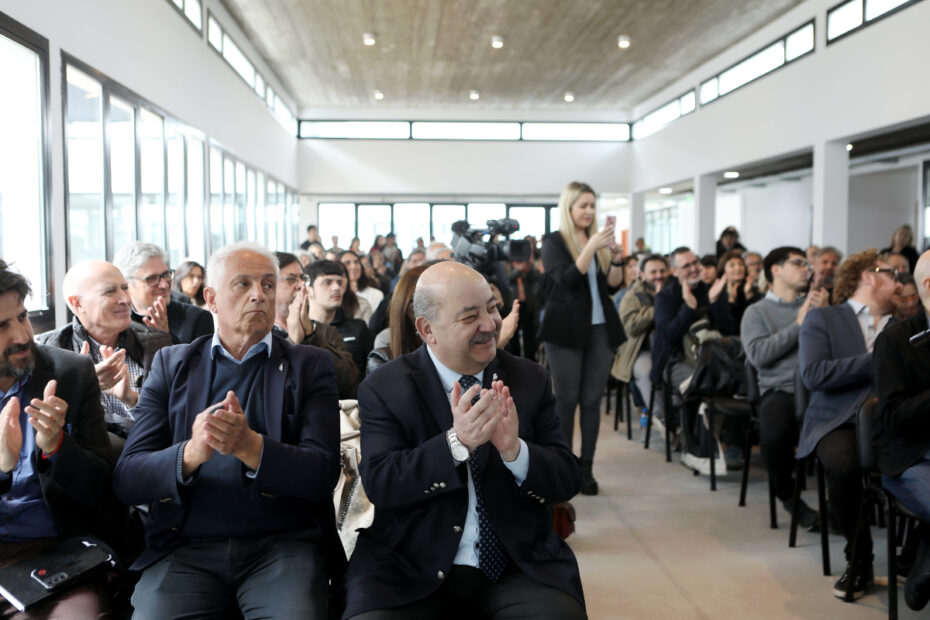 Tauber inauguró el Centro de la Economía Popular, Social y Solidaria » UNLP