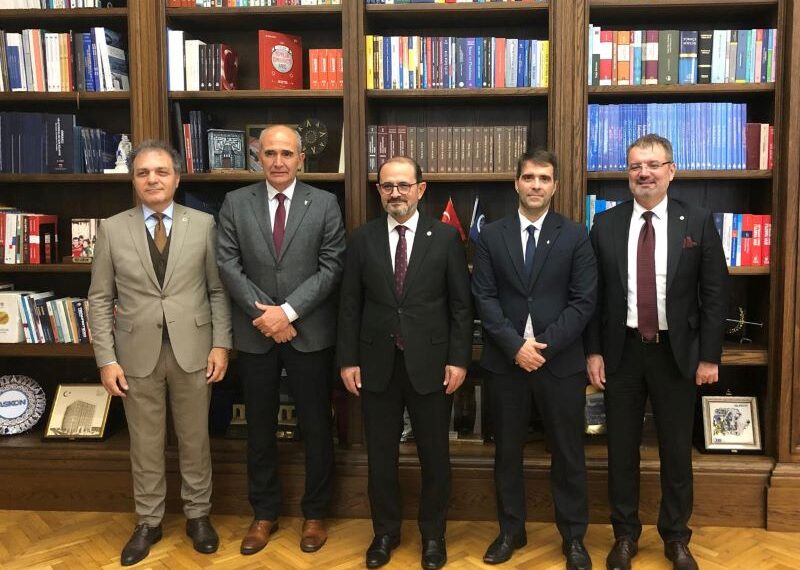 López Armengol en la Cumbre de Educación de Estambul