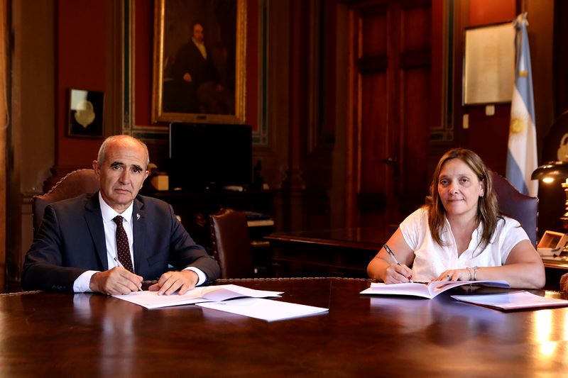 La UNLP firmó un convenio con la Federación de Asociaciones de Centros Educativos para la Producción Total