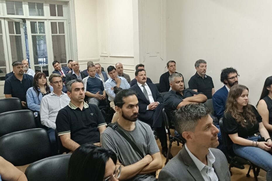 La UNLP fue sede de una jornada académica sobre ciberdelitos e inteligencia