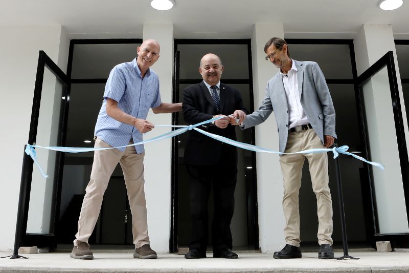 Tauber inauguró el edificio de los nuevos Laboratorios Integrados de Ciencias Agrarias