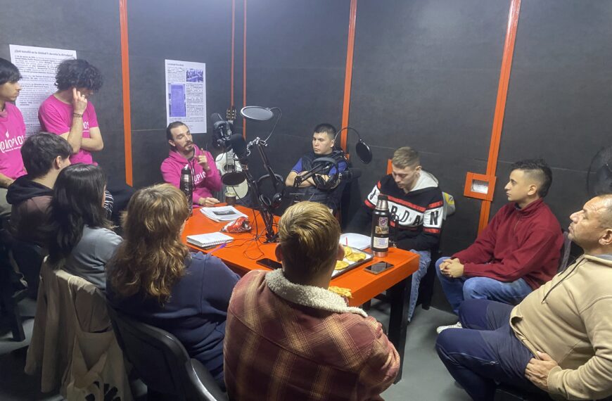 Ciclo de formación en el nuevo Estudio de Grabación de la Unidad 9