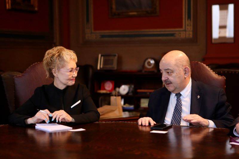 Tauber recibió a una delegación rusa para fortalecer la cooperación científica