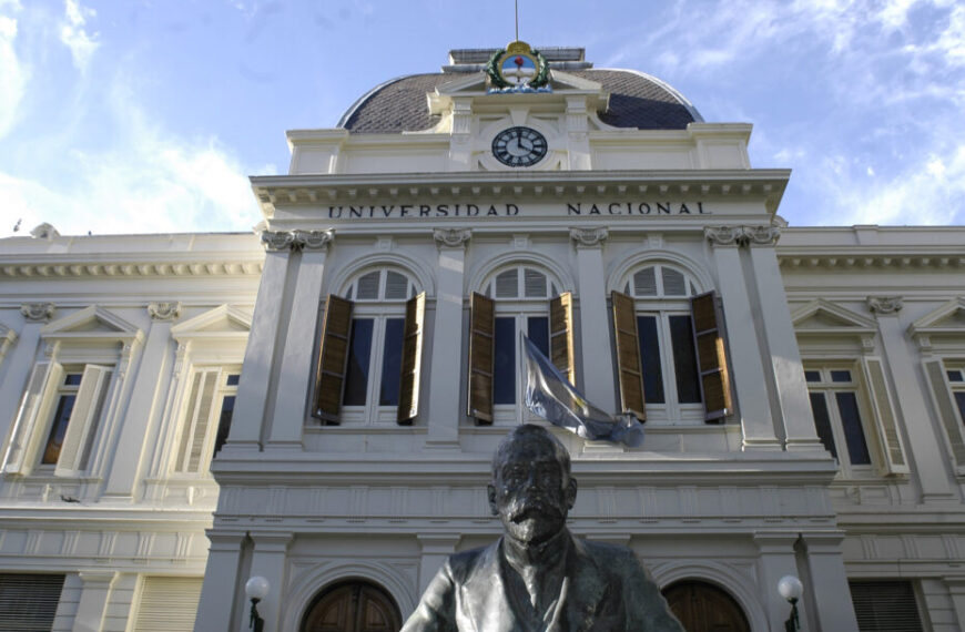 UNLP y CONICET presentaron un documento al Municipio sobre el Reciclado