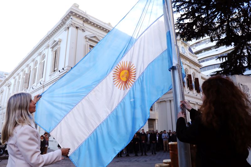 La UNLP celebró el día de la Independencia
