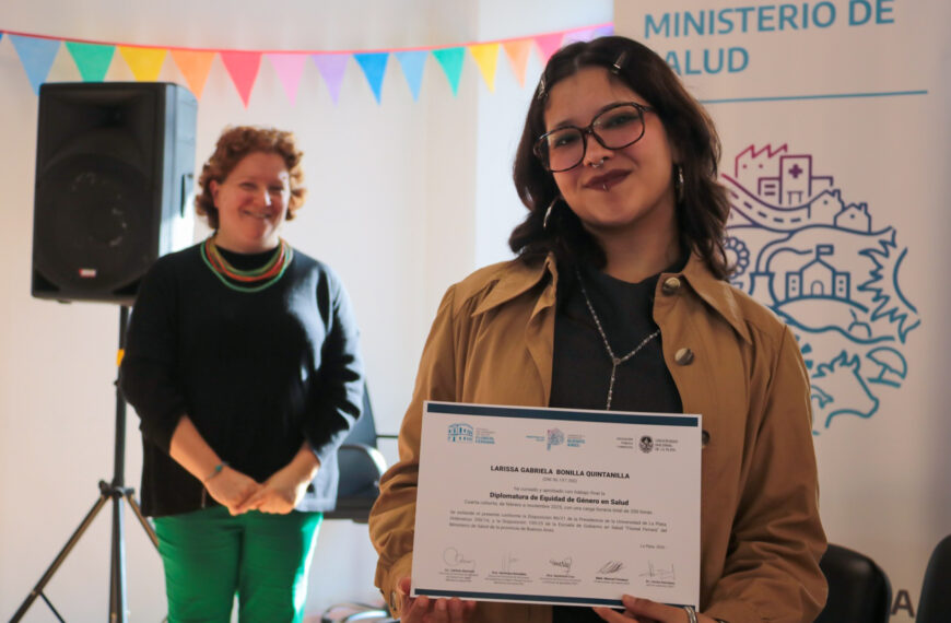 Se realizó la entrega de diplomas de la Diplomatura en Equidad de Género en Salud