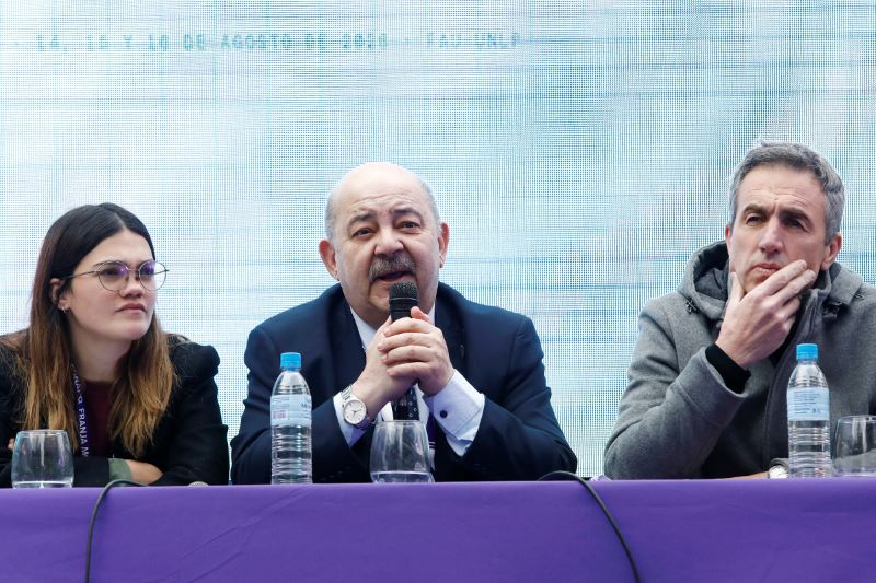 Estudiantes y referentes nacionales e internacionales se reúnen en la UNLP para pensar el futuro de la arquitectura