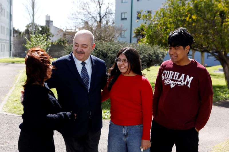 Más computadoras para el Albergue Universitario