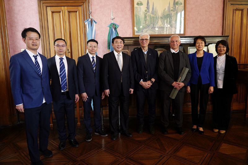 Cooperación internacional: la UNLP recibió a autoridades chinas